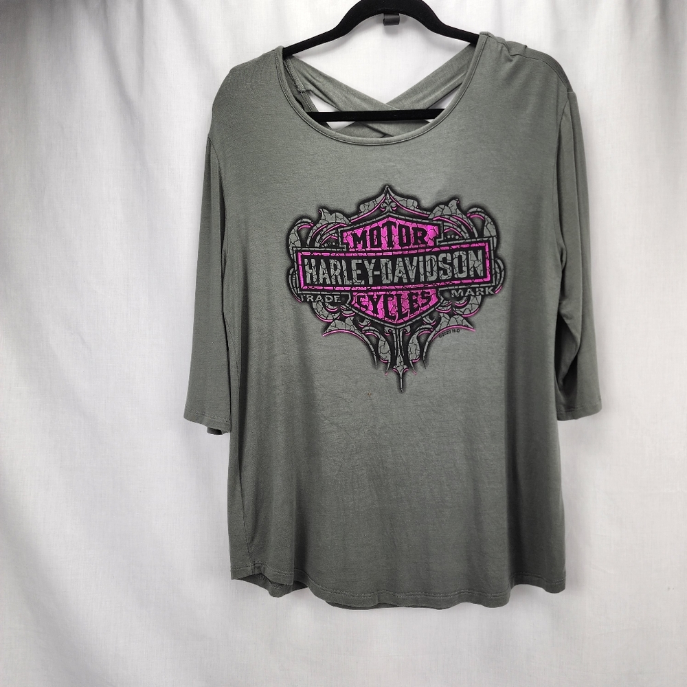 Harley-Davidson Gray and Hot Pink Tshirt with Cross Back Size Medium. Boise ID.